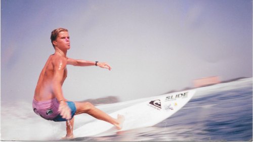 Slide Surfboards shape les planches de surf de Didier PITER